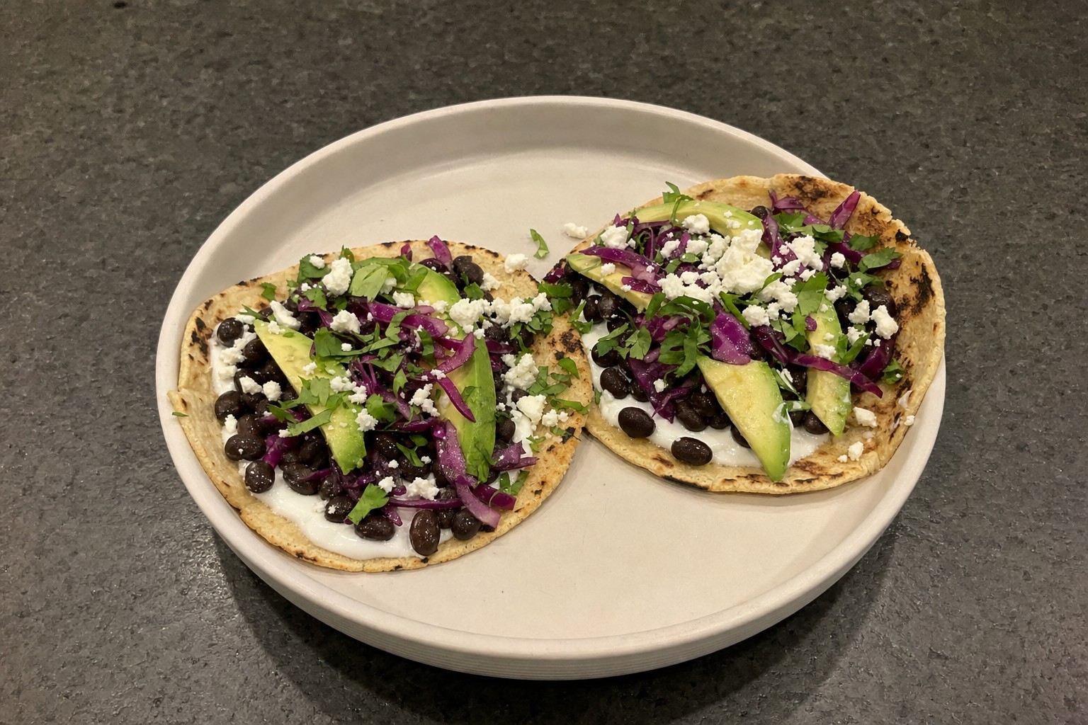 Tacos de Feijão Preto