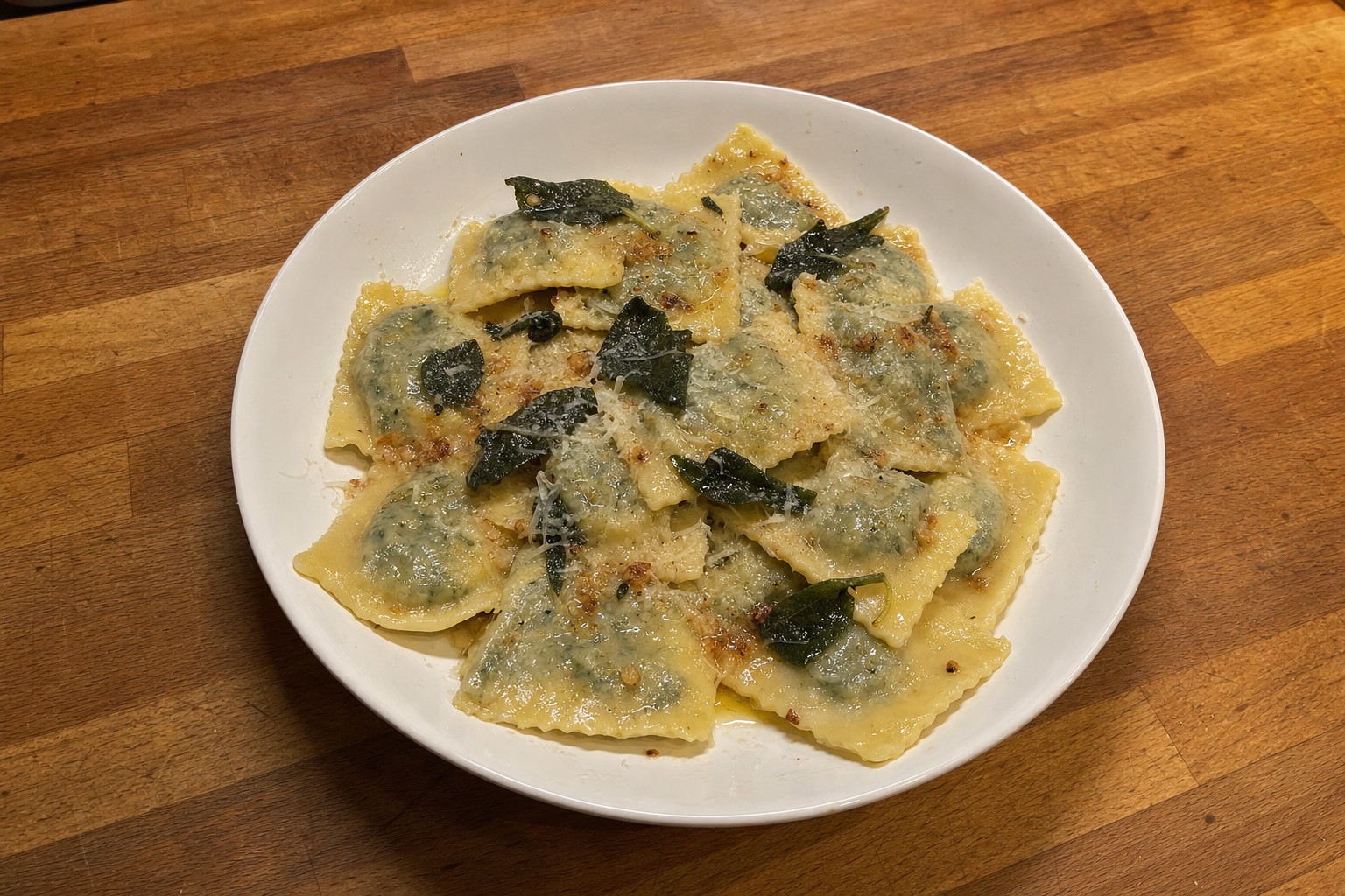 Ravioli de Ricota e Espinafres