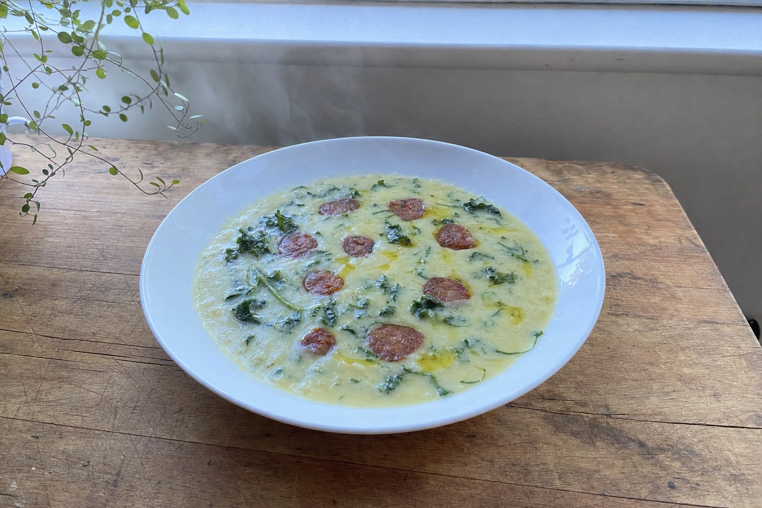 Caldo verde com chouriço sem glúten
