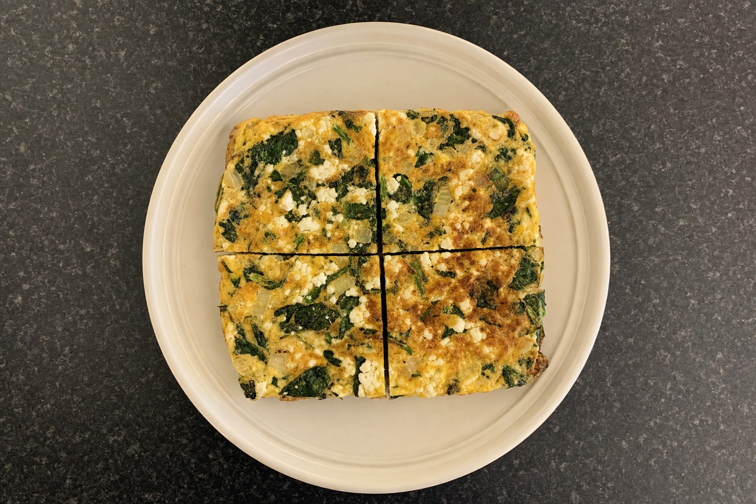 Tortilha de Claras com Espinafres e Feta