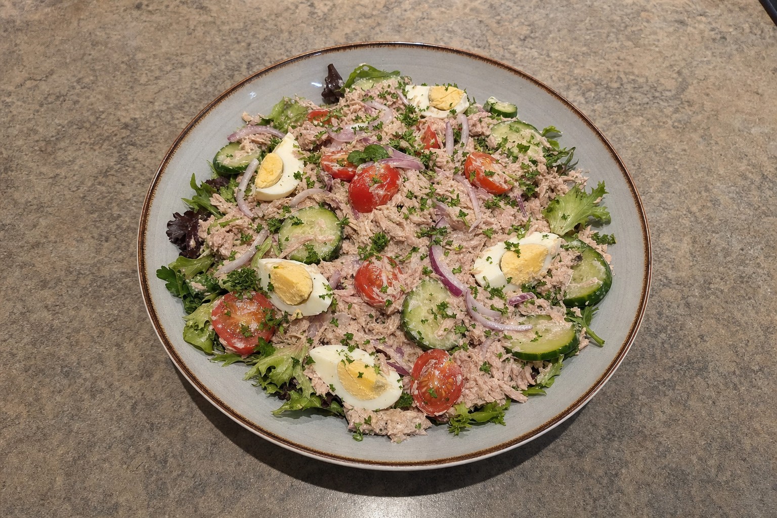 Salada de Atum e Ovo