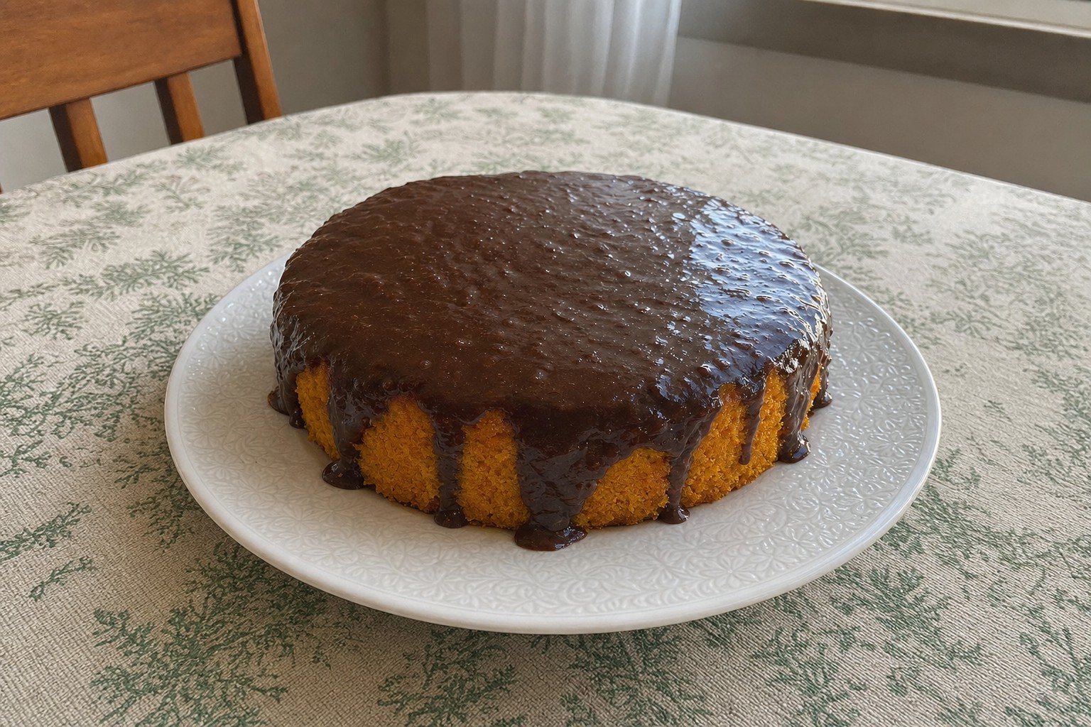 Bolo de Cenoura com Cobertura de Chocolate