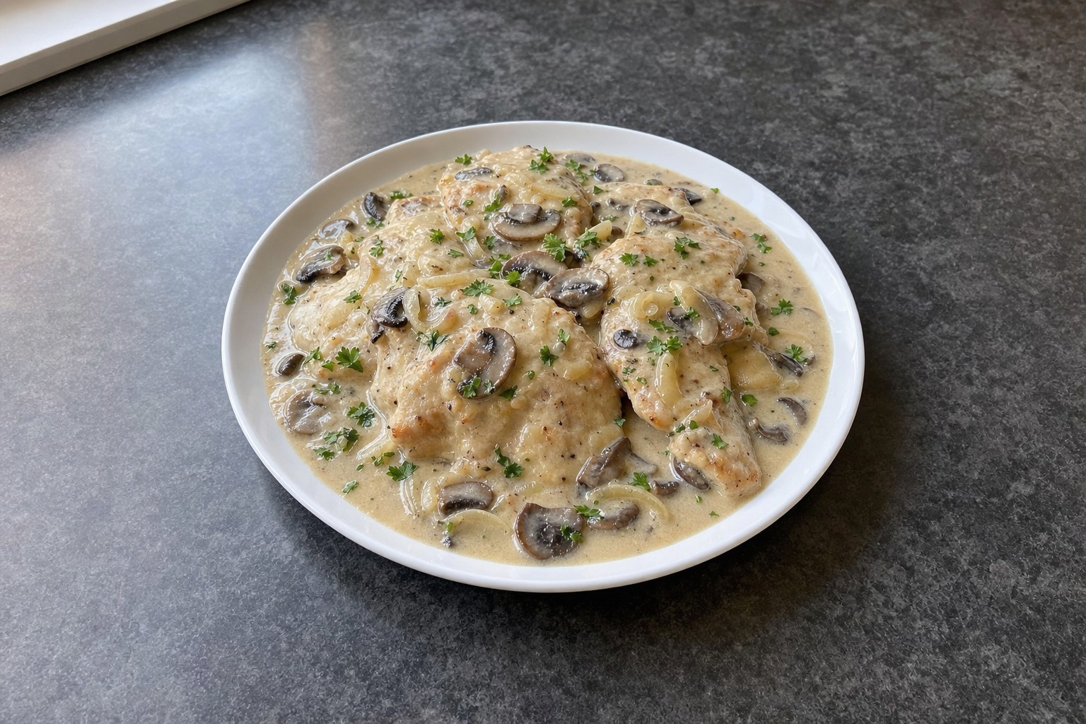 Bifinhos de Frango com Natas e Cogumelos