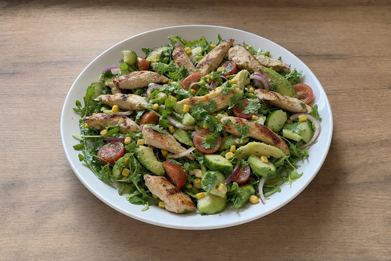 Salada de Frango Grelhado e Abacate com Vinagrete de Lima