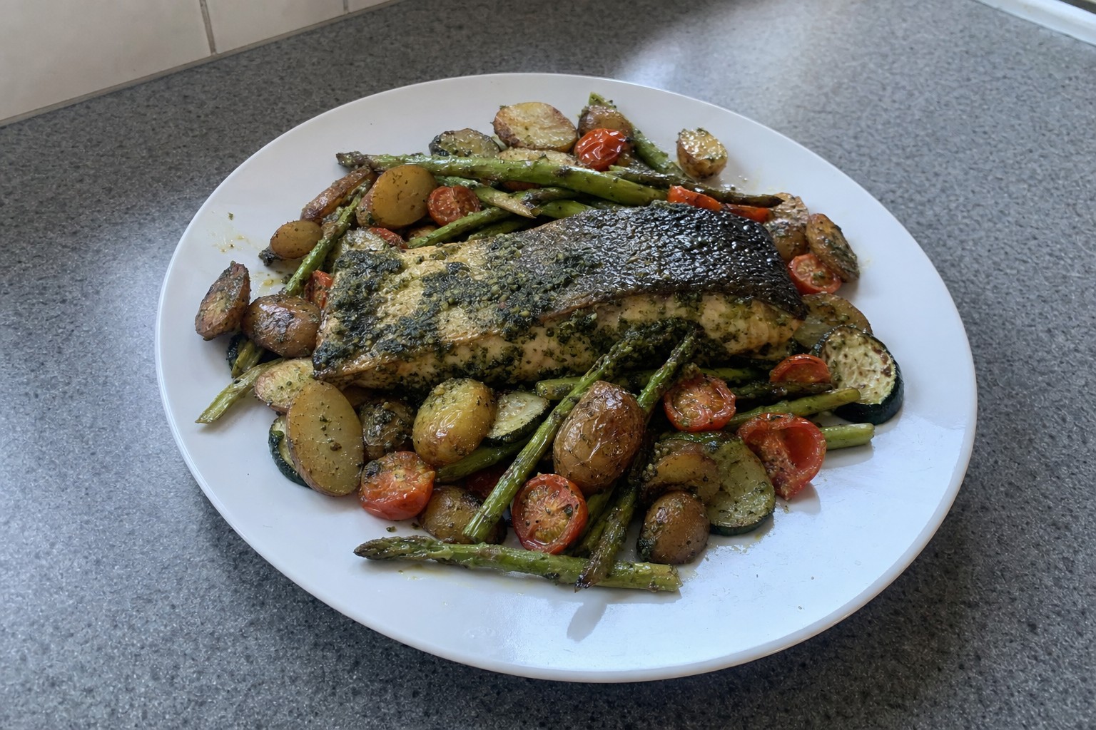 Salmão com Pesto em Tabuleiro