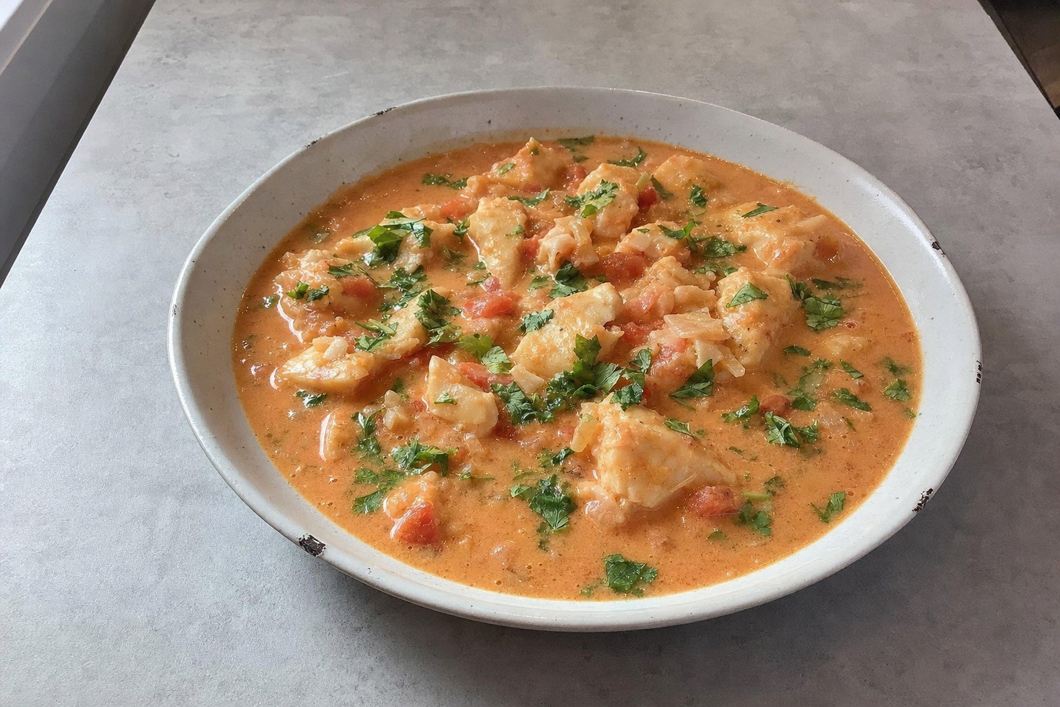 Caril Rápido de Pescada com Leite de Coco