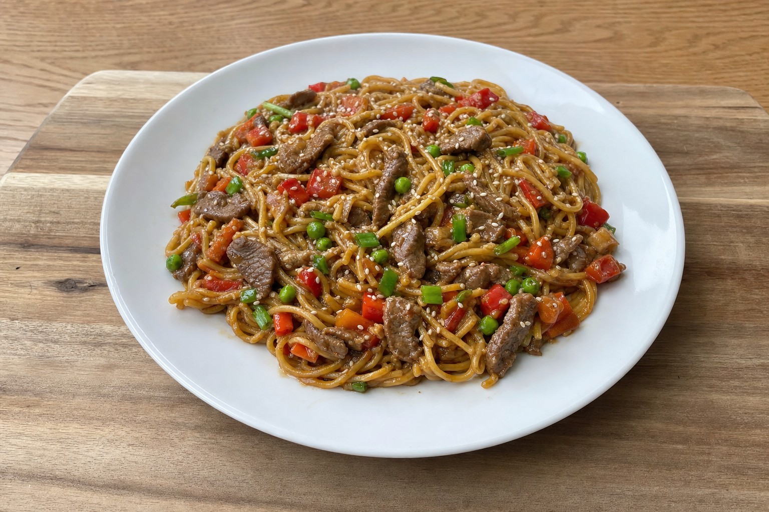 Saltado de Vaca com Noodles