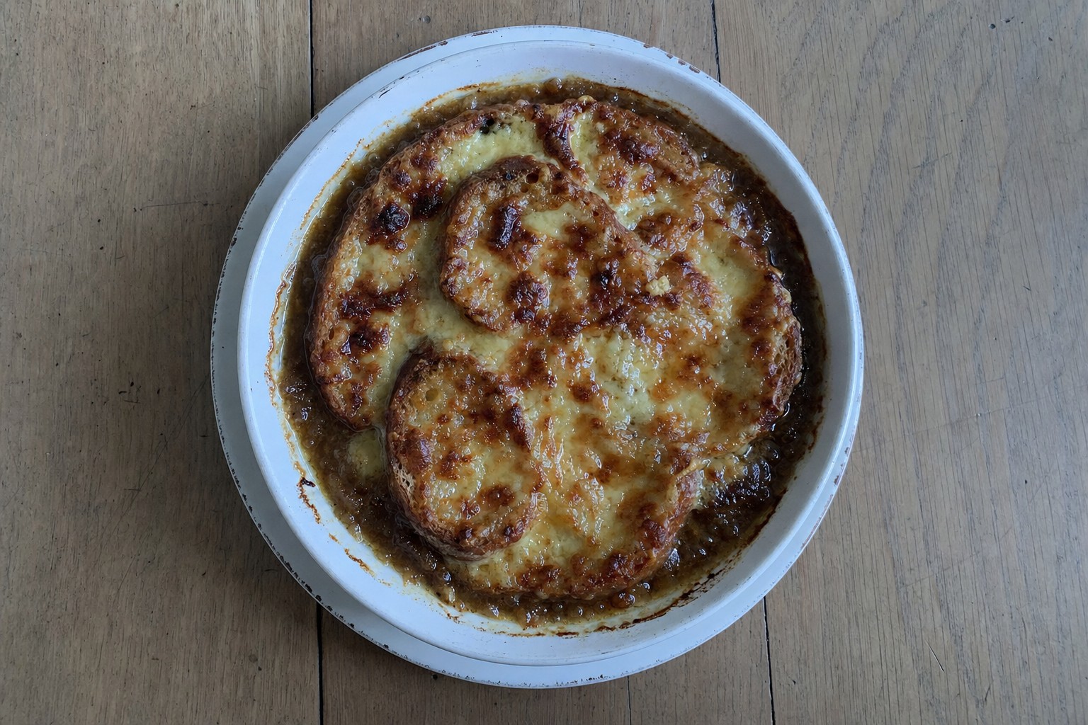 Sopa de Cebola Gratinada